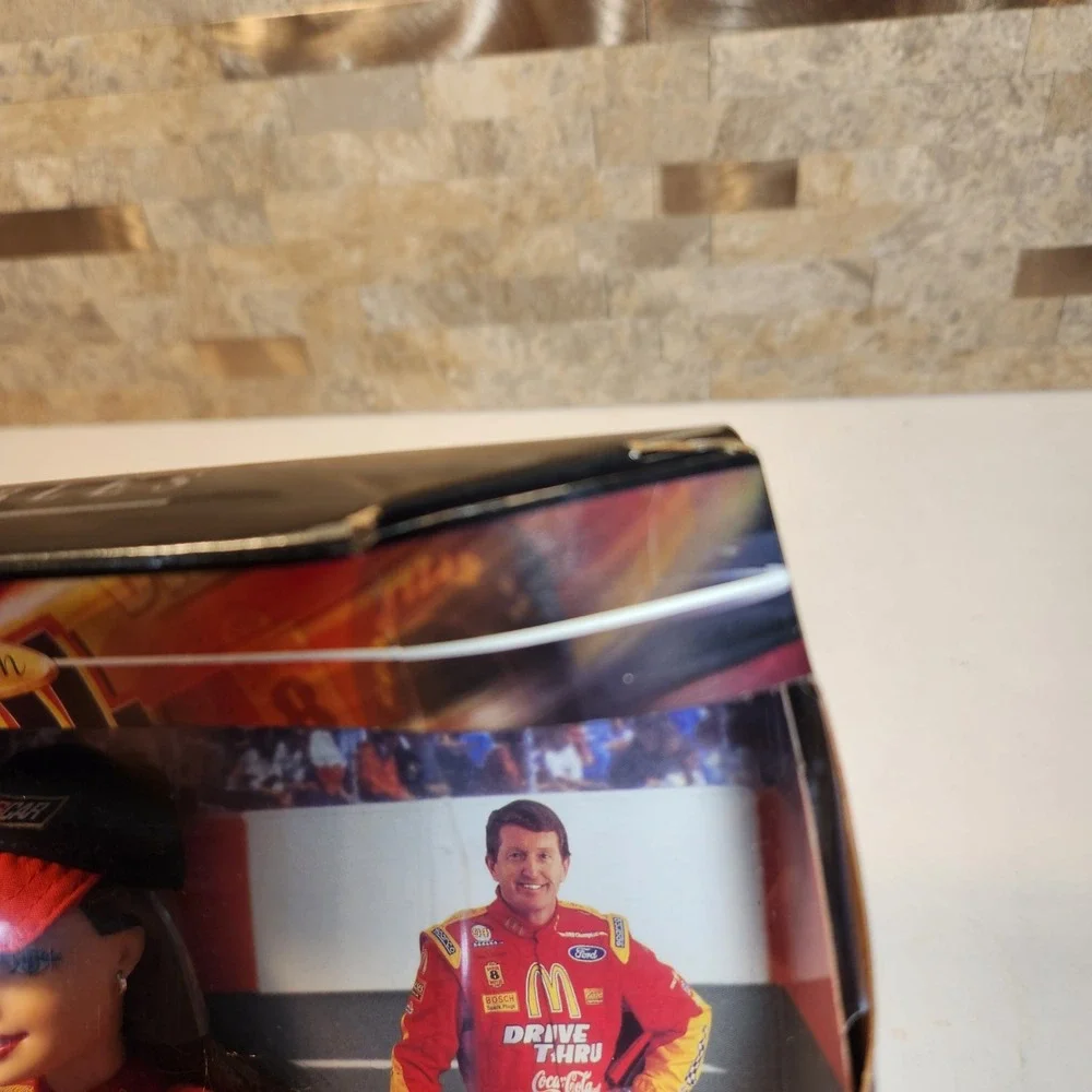 1999 NASCAR Official #94 Barbie Collector Edition McDonald's Bill Elliott 22954